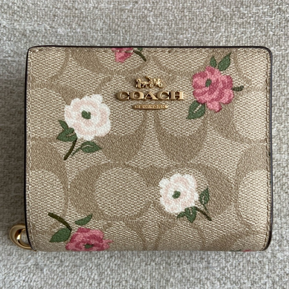 Coach Snap Wallet In Signature Canvas With Floral Print